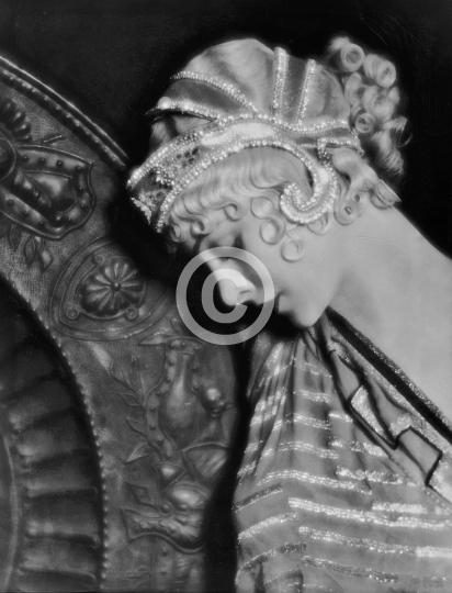 1930 Myrna Loy publicity photo Bride of the Regiment