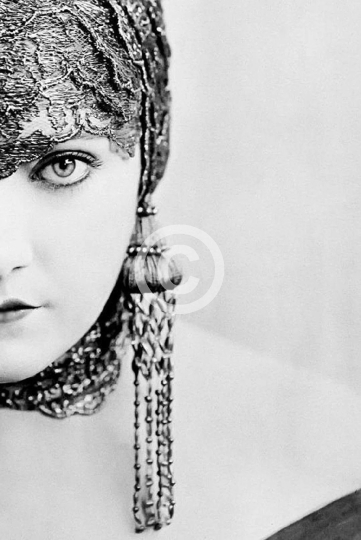 Hollywood Legend Gloria Swanson circa 1919