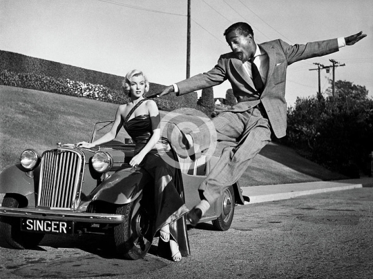 Marilyn Monroe And Sammy Davis Jr. On The Set Of How To Marry A Millionaire
