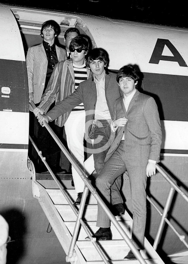 The Beatles Arriving