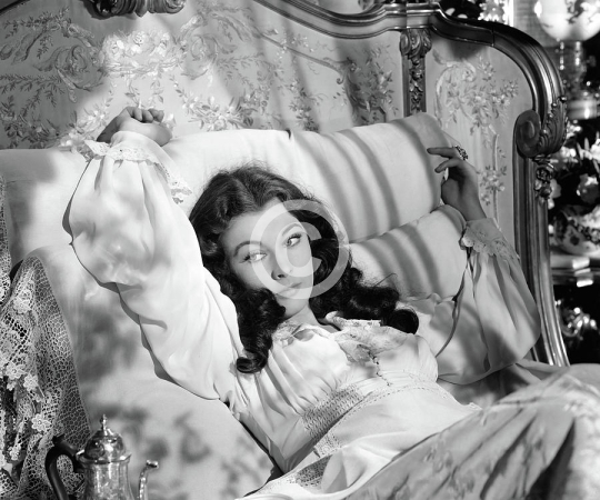 Vivien Leigh Lying In Bed In Gone With The Wind